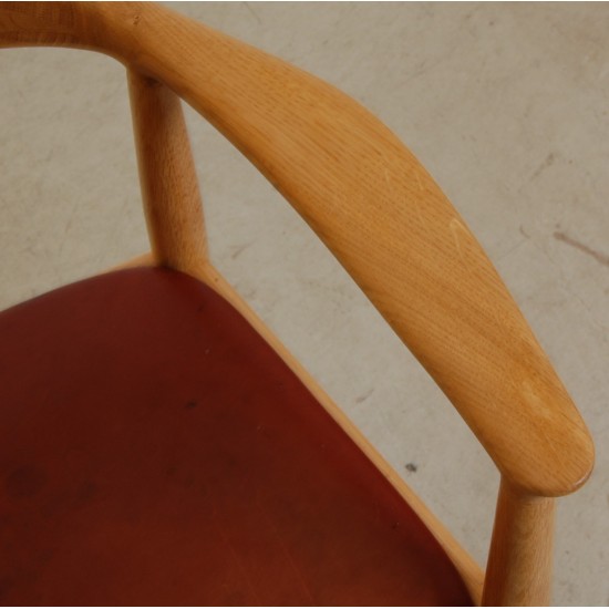 Hans Wegner The chair, Lacquered oak and anilin leather
