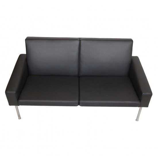 Hans Wegner 2.pers Airport sofa reupholstered with black bizon leather