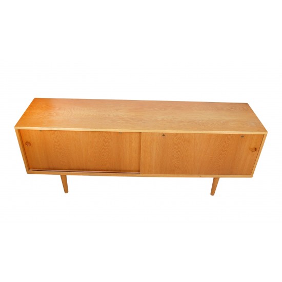 Hans Wegner Skænk RY-25 af egetræ Hans Wegner Skænk RY-25 af egetræ