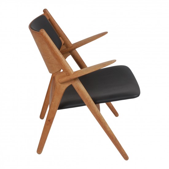 Hans J Wegner chair, CH 28 with black classic leather