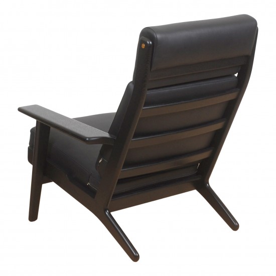 Hans J Wegner Ge-290a chair newly upholstered with black bison leather