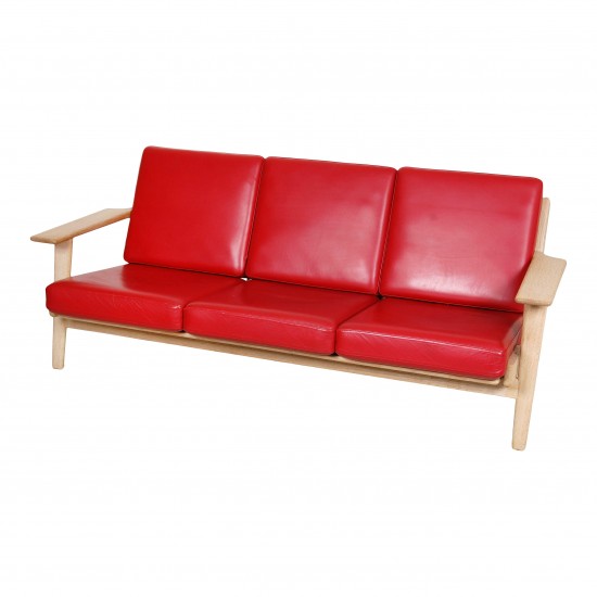 Hans J Wegner 3-personers sofa with red leather and an oak wood frame