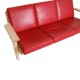 Hans J Wegner 3-personers sofa med stel af egetræ og rødt læder