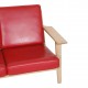 Hans J Wegner 3-personers sofa with red leather and an oak wood frame