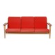 Hans J Wegner Ge-290 3 pers sofa i rødt stof