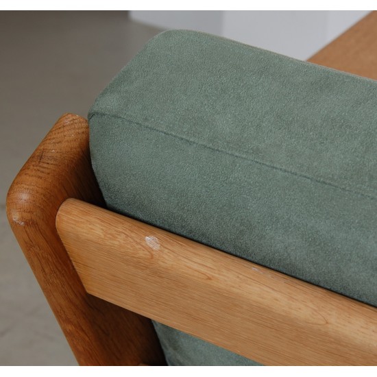 Hans Wegner GE-290 3.seater sofa in green fabric