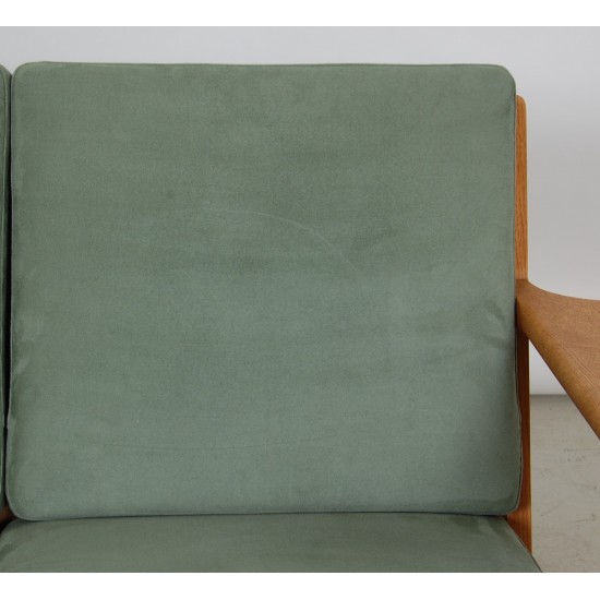 Hans Wegner GE-290 3.seater sofa in green fabric