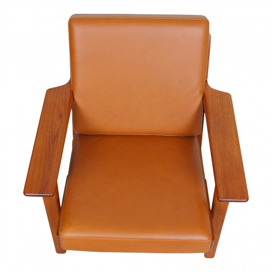Hans Wegner Ge-290 armchair of teak and walnut aniline leather