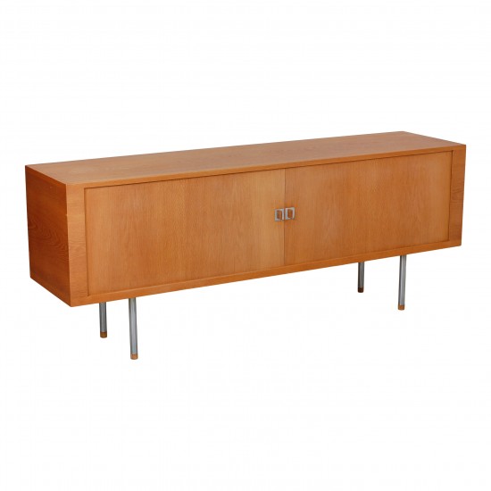 Hans J Wegner RY-25 sideboard, oak and rosewood