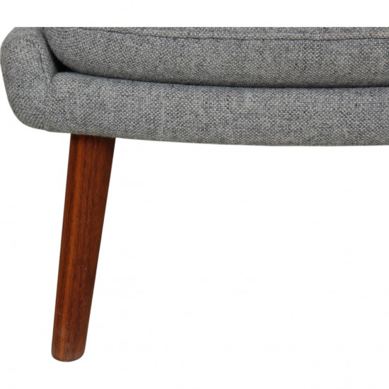 Hans Wegner Bamse stol i gråt Hallingdal stof