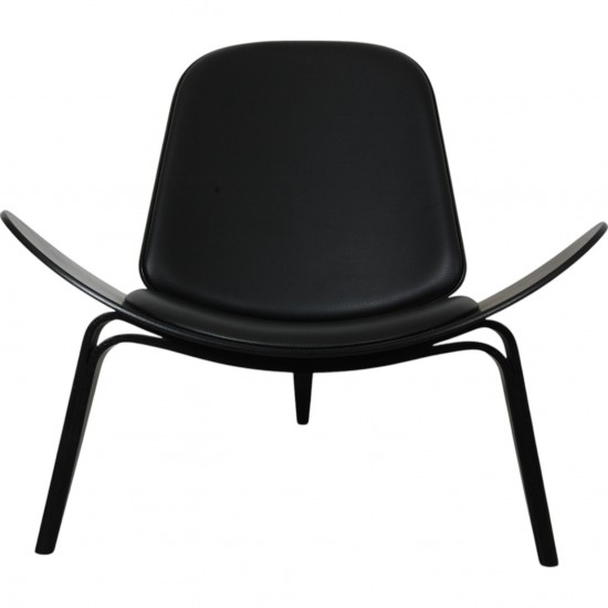 Hans Wegner black CH-07 Shell chair