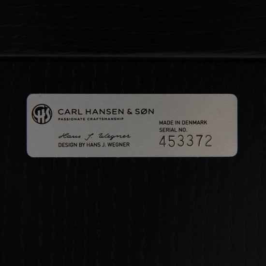 Hans Wegner black CH-07 Shell chair