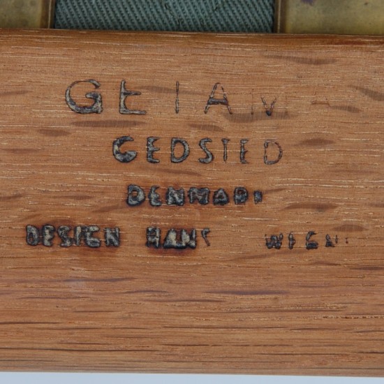 Hans Wegner GE-290a lounge chair in oak