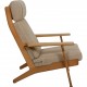 Hans Wegner GE-290a lounge chair in oak
