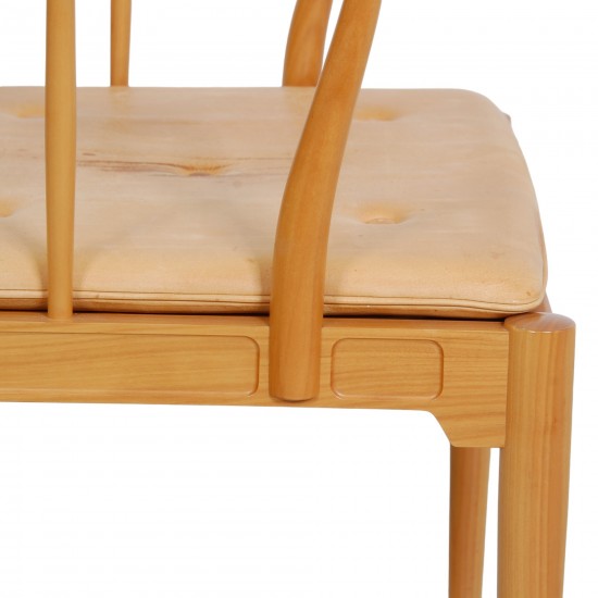 Hans Wegner China chair of cherry wood