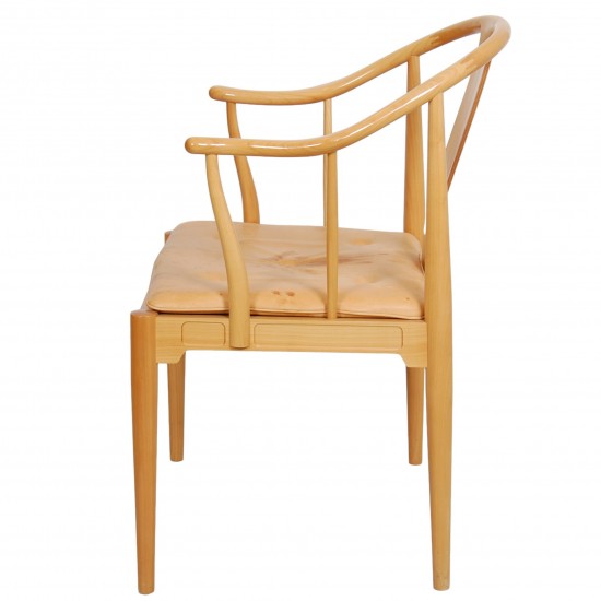 Hans Wegner China chair of cherry wood