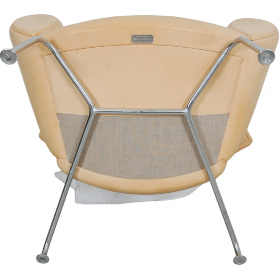 Hans Wegner Jubilæumsmodel Oksens lænestol med skammel
