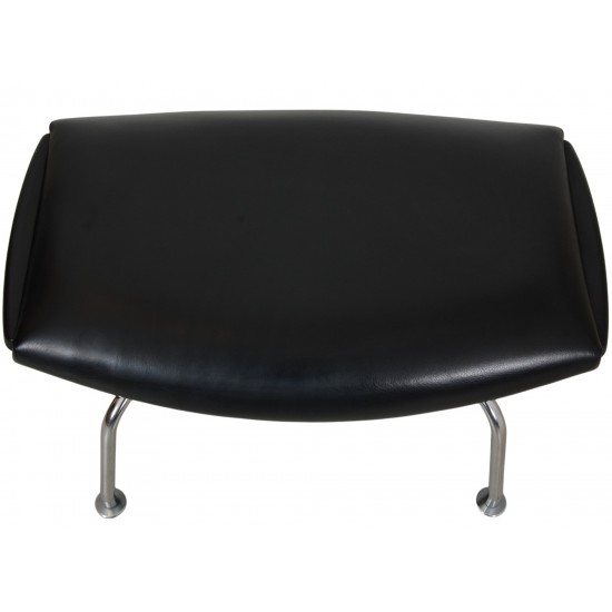 Hans Wegner Ox stool in black leather