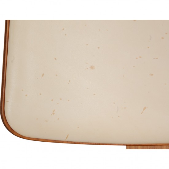 Hans Wegner CH07 Shell chair i valnød