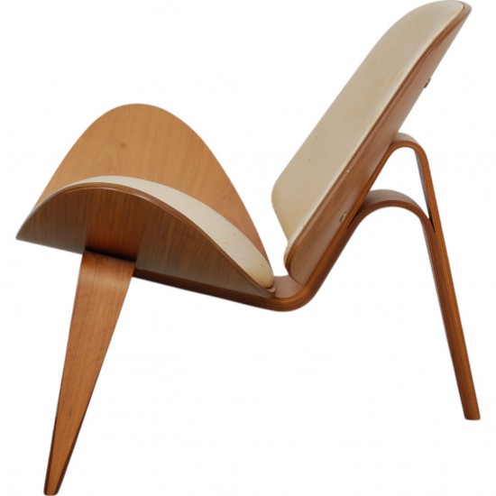 Hans Wegner CH07 Shell chair i valnød