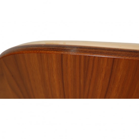 Hans Wegner CH07 Shell chair i valnød