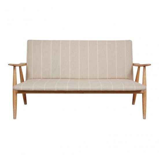 Hans J. Wegner GE-260/2 sofa i beige stof og egetræ