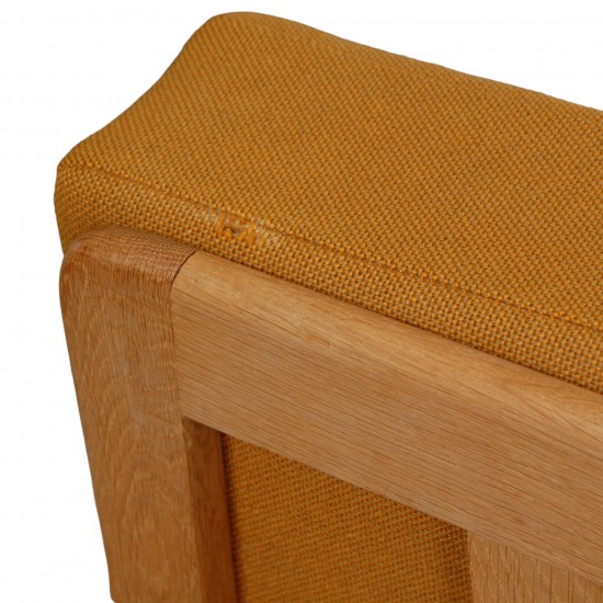 Hans Wegner 3.seater Cigar sofa of oak and yellow fabric