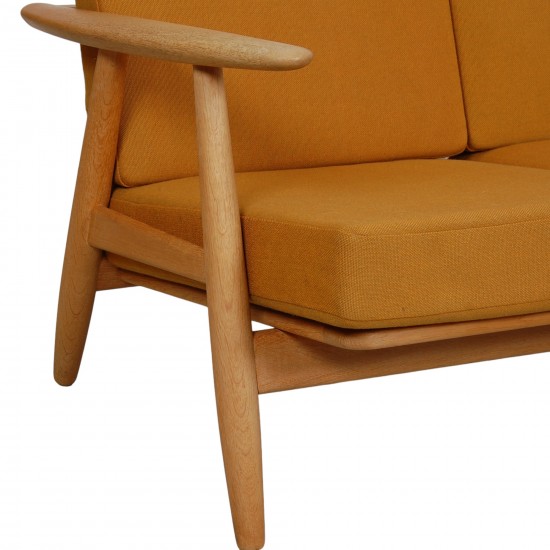 Hans Wegner 3-personers Cigar sofa af eg og gult stof