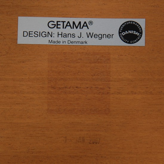 Hans Wegner GE284 stol med skammel i blåt stof