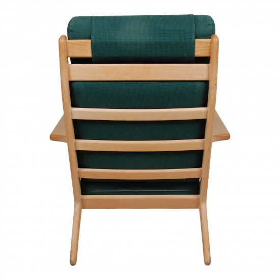 Hans Wegner Ge-290a Lounge chair in green fabric