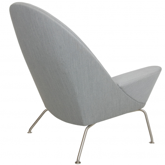 Hans Wegner Oculus chair in grey fabric