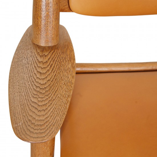 Hans J Wegner chair, CH 28 with Cognac Aniline leather
