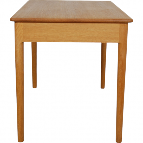 Hans Wegner skrivebord i eg