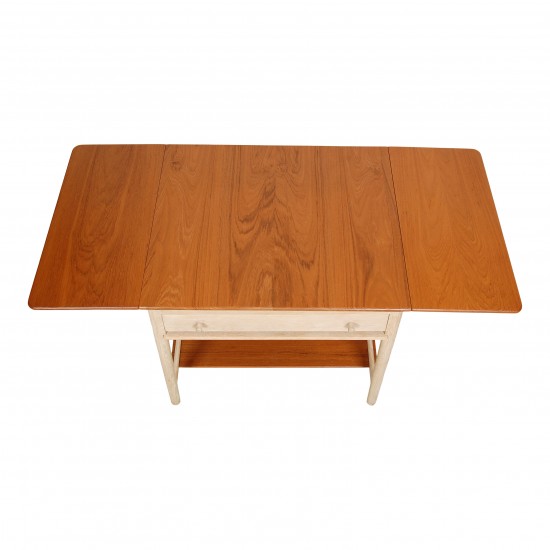 Hans Wegner AT-33 sewing table in oak and teak