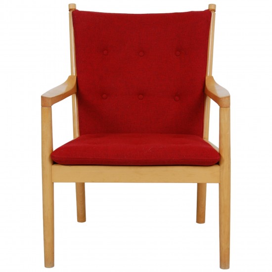 Hans Wegner 1788 lænestol i rødt stof