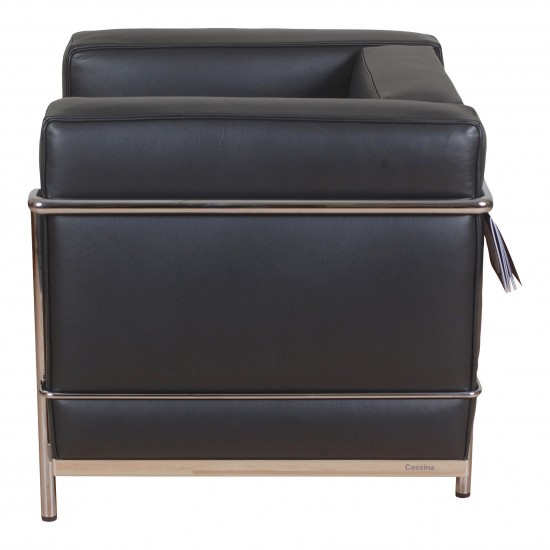 Le Corbusier, LC2 armchairs black leather with no wear