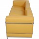 Le Corbusier LC2 3-personers sofa i karrygult læder