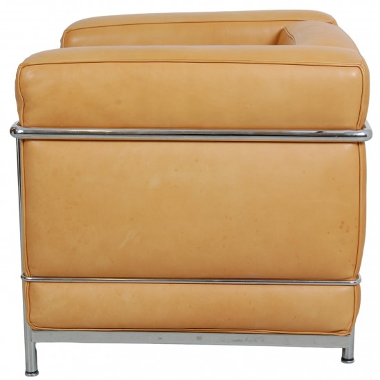 Le Corbusier LC2 chair in natural leather