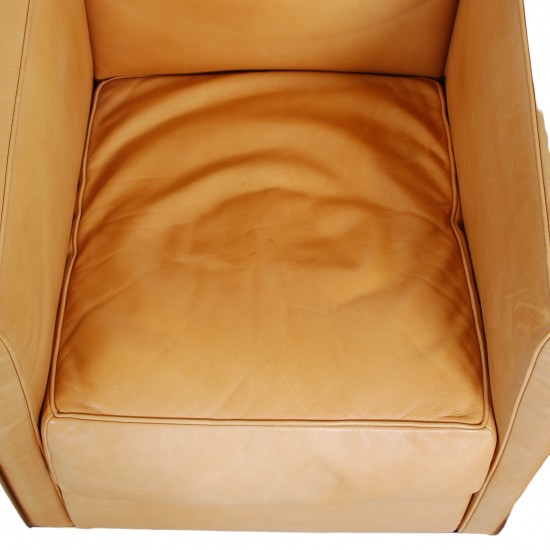 Le Corbusier LC2 chair in natural leather