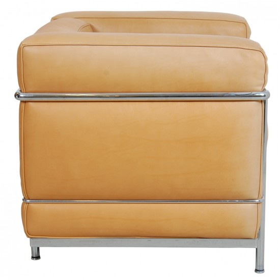 Le Corbusier LC2 chair in natural leather