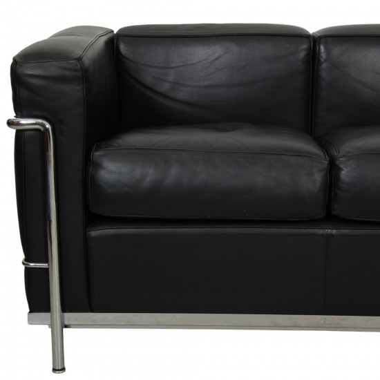 Le Corbusier 2-personers LC2 sofa i sort læder