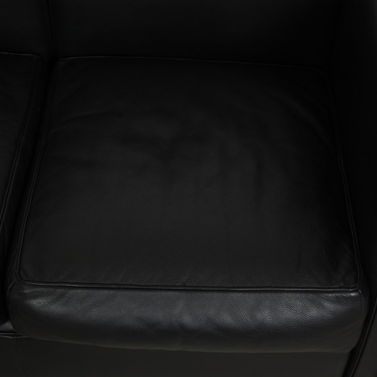 Le Corbusier LC2 3.seater sofa in black leather