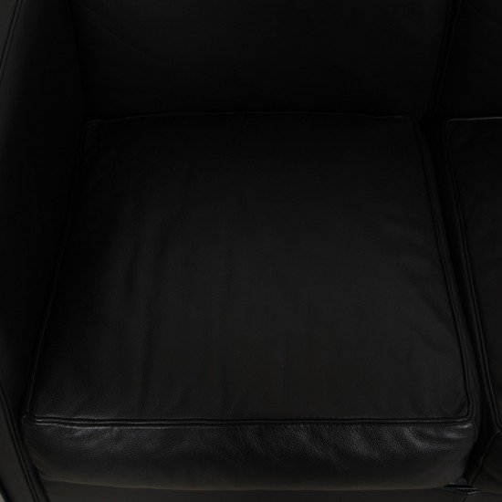 Le Corbusier LC2 3.seater sofa in black leather