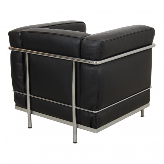 Le Corbusier LC2 lænestol i sort læder