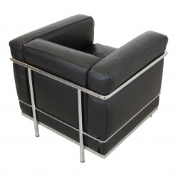 Le Corbusier LC2 armchair in black leather Le Corbusier LC2 armchair in black leather