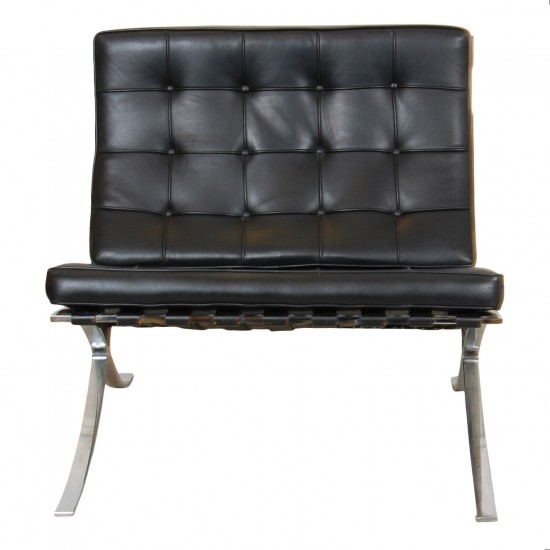 Mies Van der Rohe Barcelona lounge chair in black leather