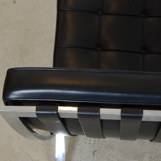 Mies Van der Rohe Barcelona lounge chair in black leather