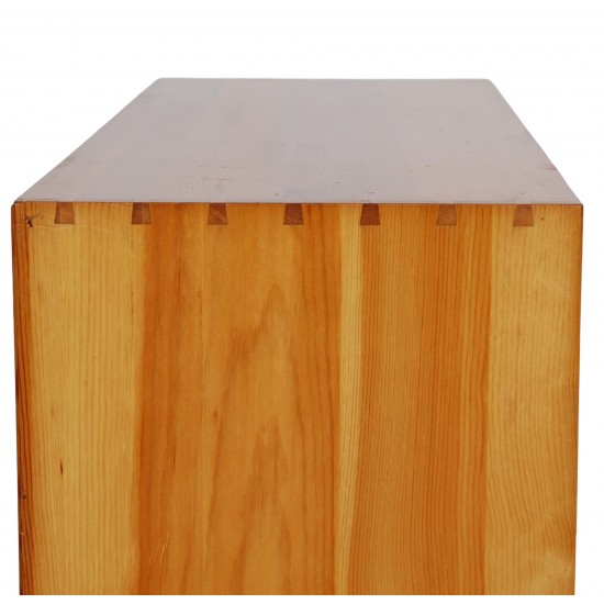 Mogens Koch bookcase of pine 