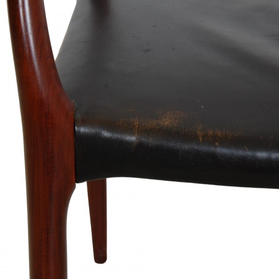 NO Møller NO-62 armchair of rosewood