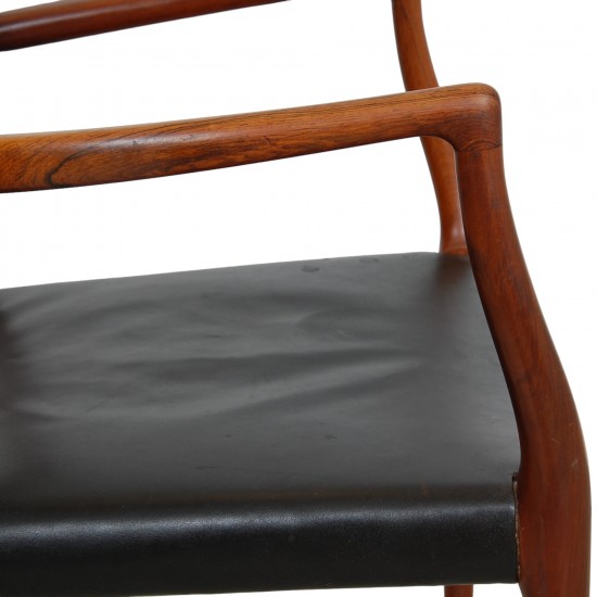 NO Møller NO-62 armchair of rosewood